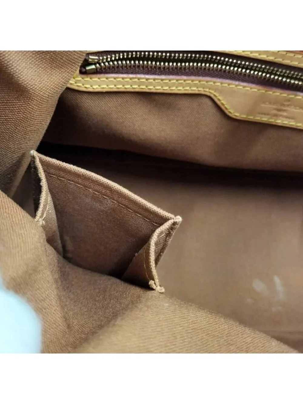 Louis Vuitton Batignolles Shoulder Bag Monogram
